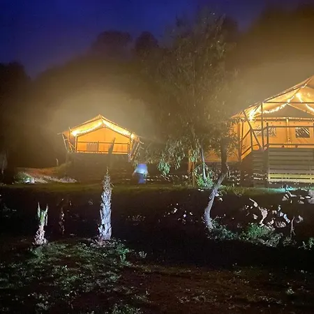 Luxe tent Glamping Vall De Codo