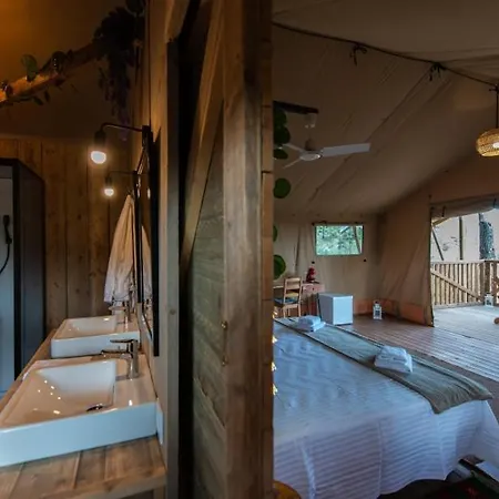 Luxe tent Glamping Vall De Codo *