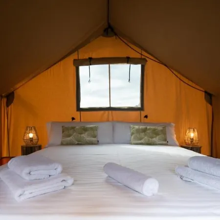 Glamping Vall De Codo Luxe tent Terrades